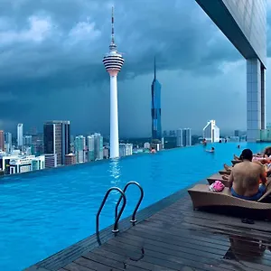 The Platinum Klcc By Sky Pool Kuala Lumpur